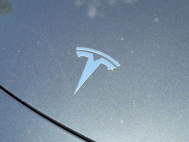2024 Tesla Model Y Standard Range