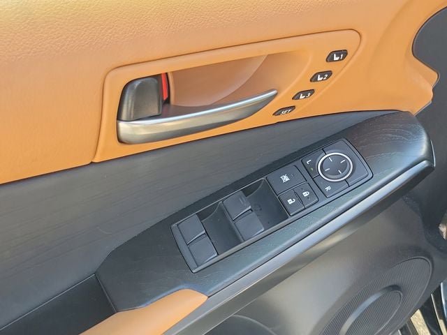 2024 Lexus IS 300