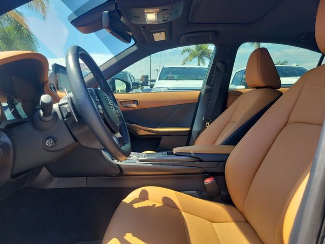 2024 Lexus IS 300