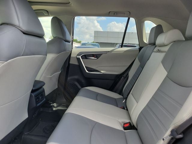 2023 Toyota RAV4 Hybrid XLE Premium