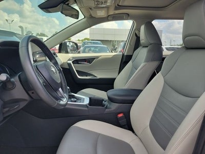 2023 Toyota RAV4 Hybrid XLE Premium