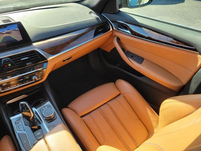 2019 BMW 5 Series 530i