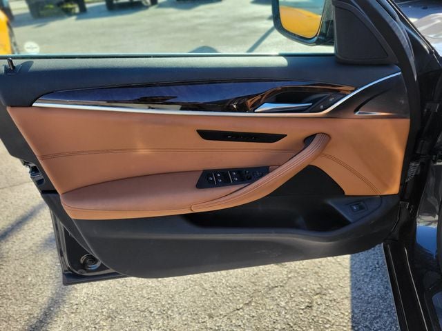 2019 BMW 5 Series 530i