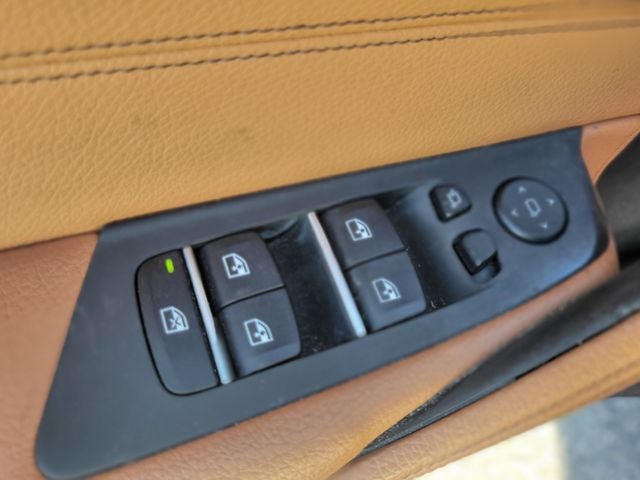 2019 BMW 5 Series 530i