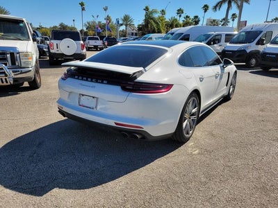 2018 Porsche Panamera 4S