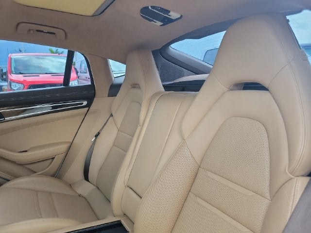 2017 Porsche Panamera 4S