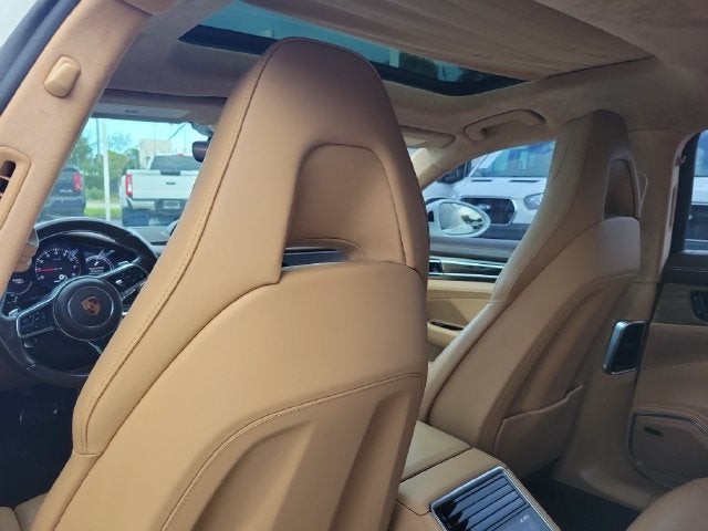 2017 Porsche Panamera 4S