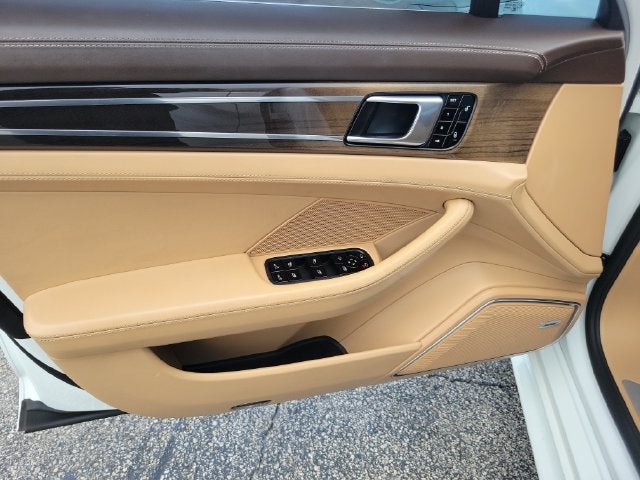 2017 Porsche Panamera 4S