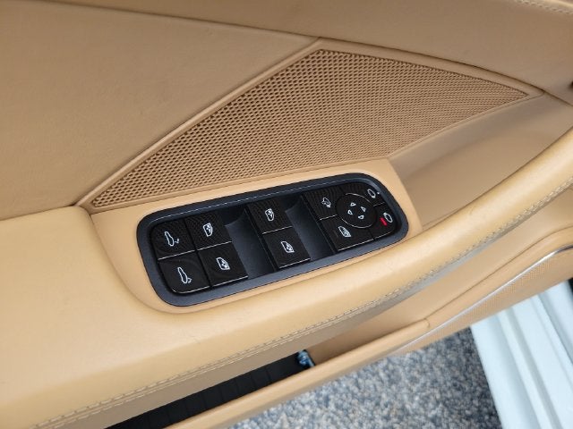2017 Porsche Panamera 4S