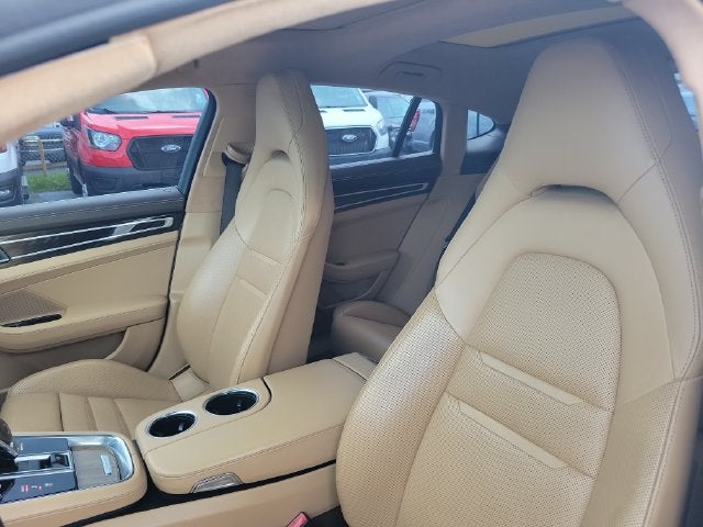 2017 Porsche Panamera 4S