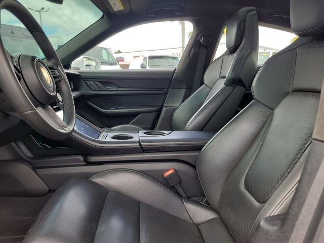 2022 Porsche Taycan GTS