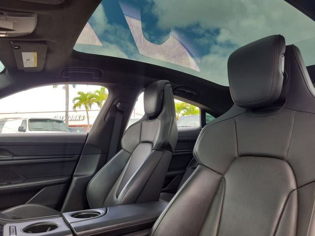 2022 Porsche Taycan GTS