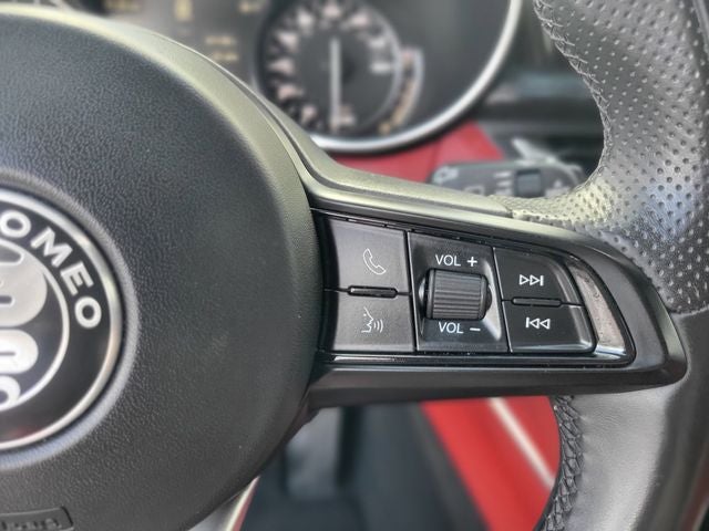 2020 Alfa Romeo Stelvio Base