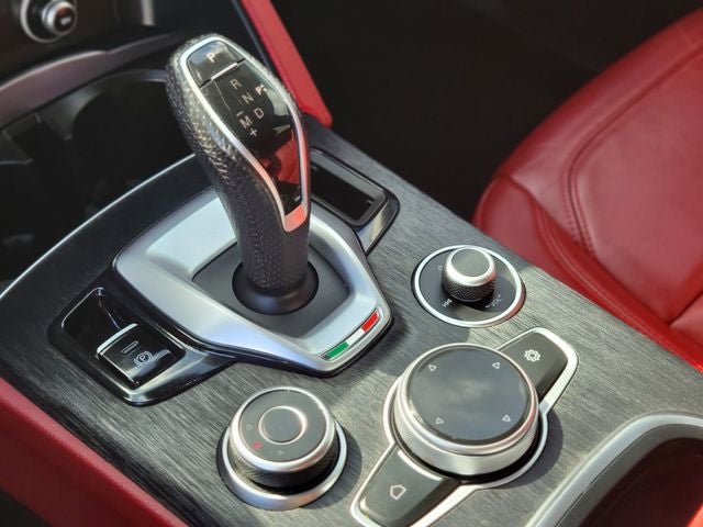 2020 Alfa Romeo Stelvio Base