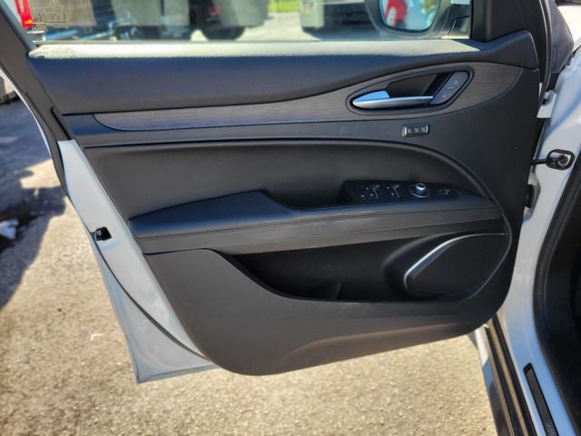 2023 Alfa Romeo Stelvio Ti